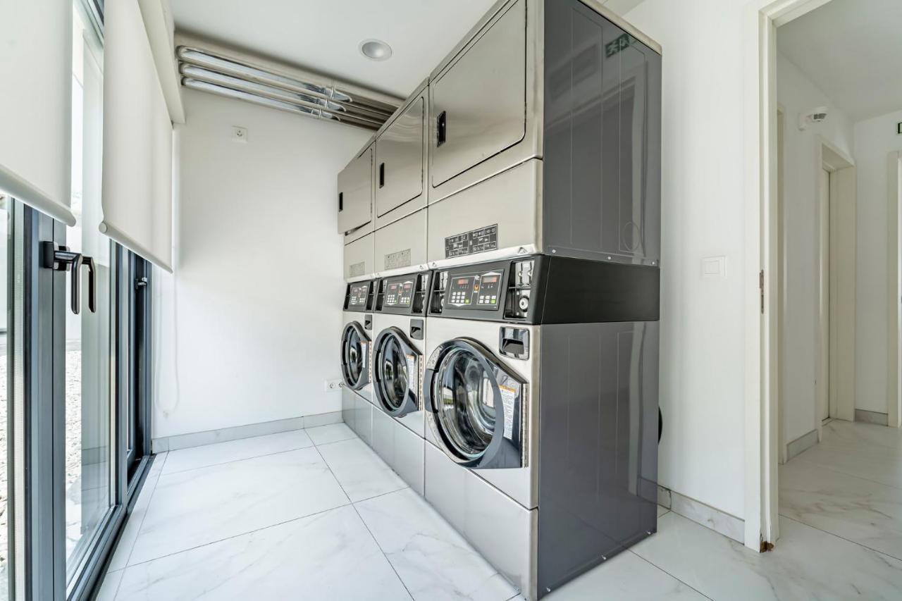 포르투 Antas Park Flat With Pool 아파트 외부 사진